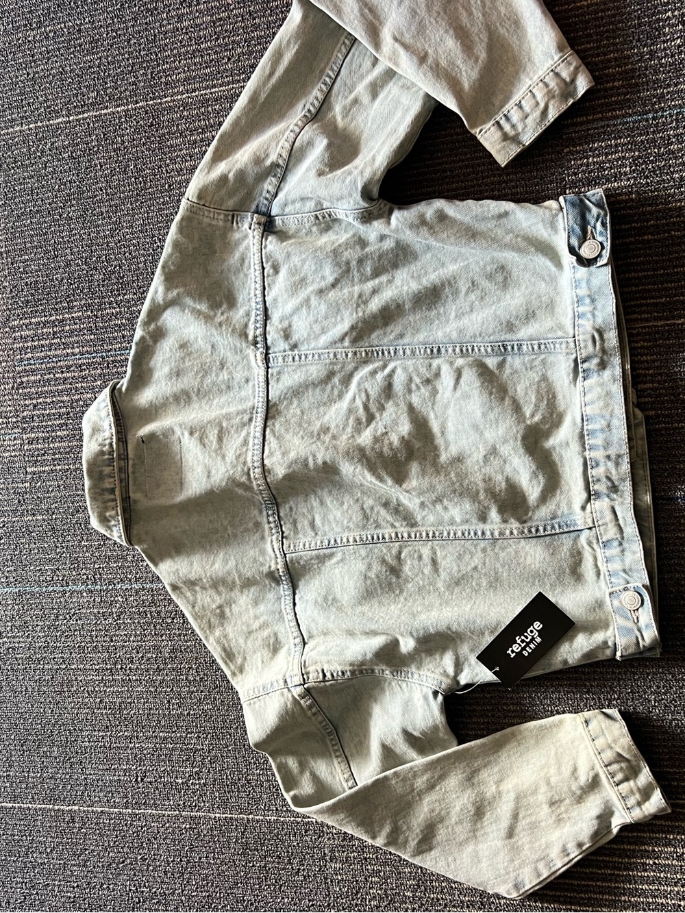 refuge Light Gray Washed Denim Jacket - Picture 3 of 5